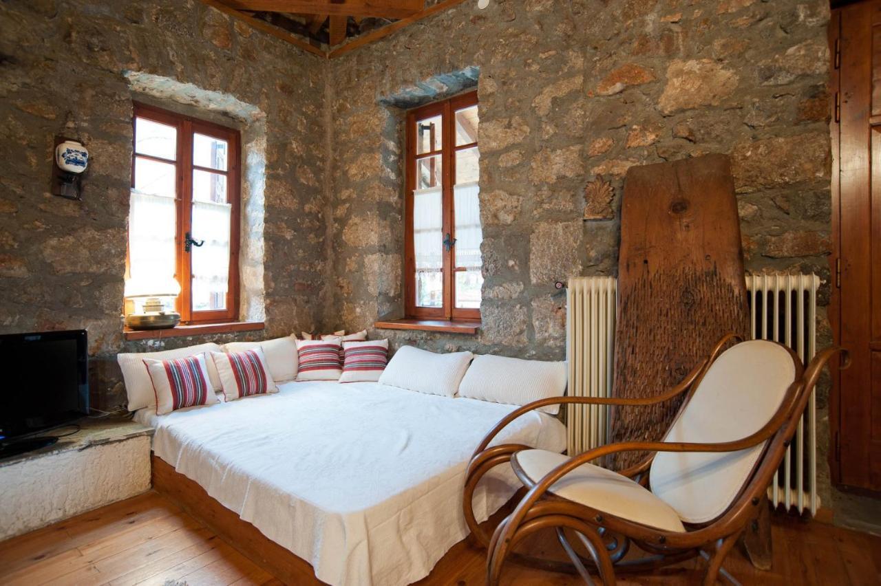 Mariolata Stone House Villa Lilaia Ngoại thất bức ảnh