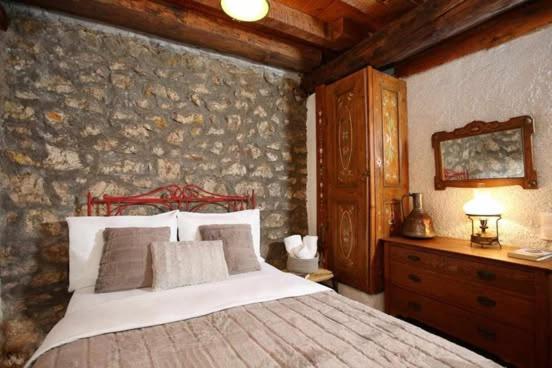Mariolata Stone House Villa Lilaia Ngoại thất bức ảnh
