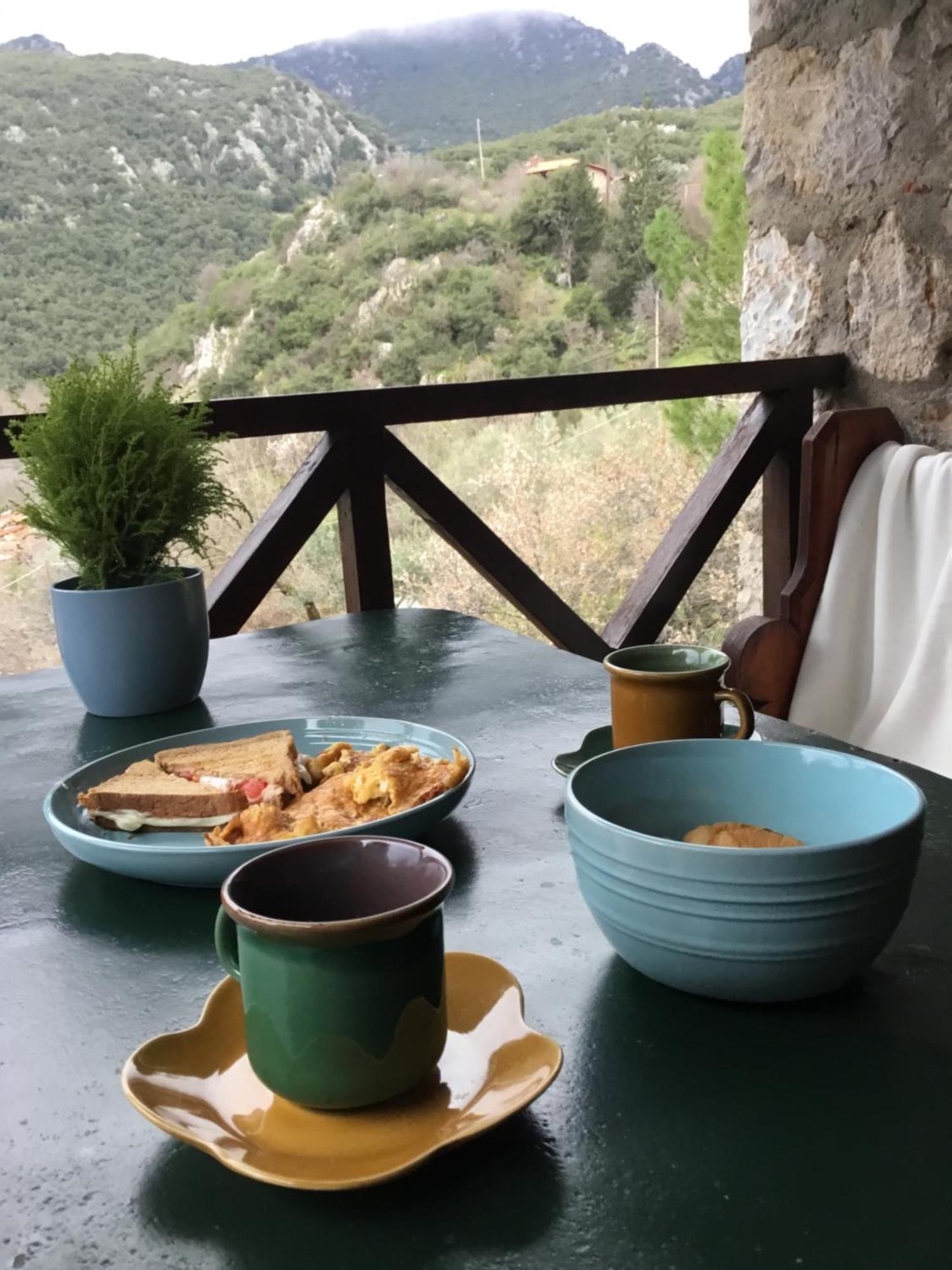 Mariolata Stone House Villa Lilaia Ngoại thất bức ảnh