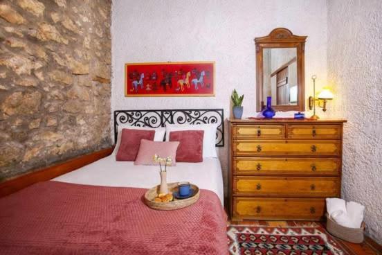 Mariolata Stone House Villa Lilaia Ngoại thất bức ảnh